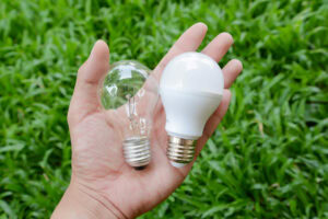 LED vs Incandescent Lighting: What’s The Difference? - LampHQ