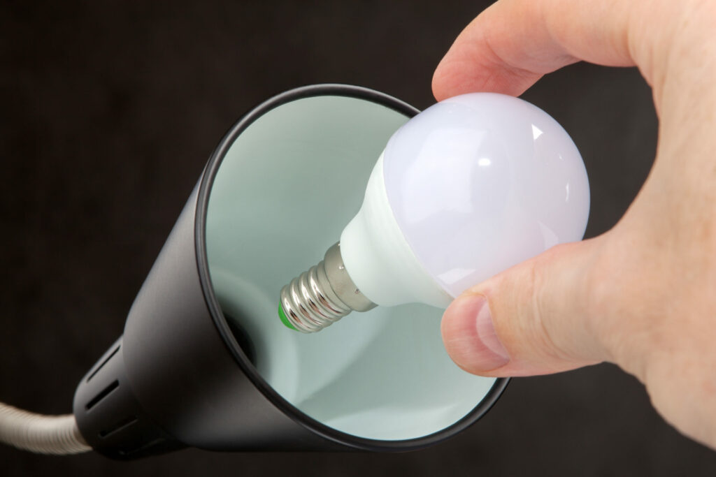 Can You Use LED Lights In Enclosed Fixtures? LampHQ