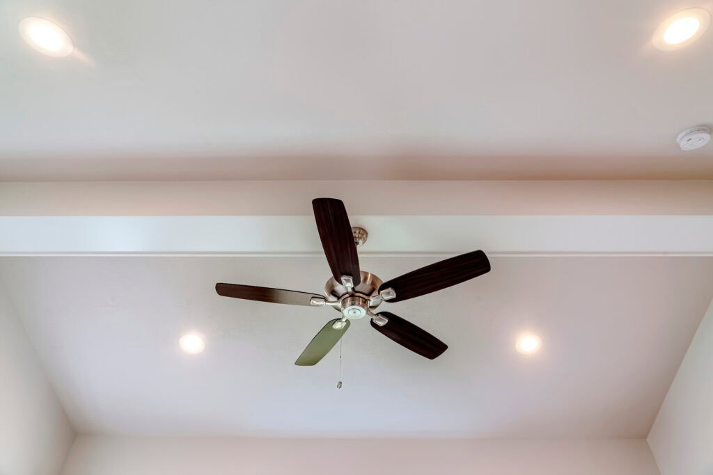 how-to-layout-recessed-lights-with-a-ceiling-fan-lamphq