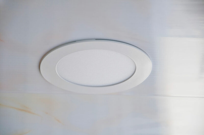 recessed light with acrylic diffuser
