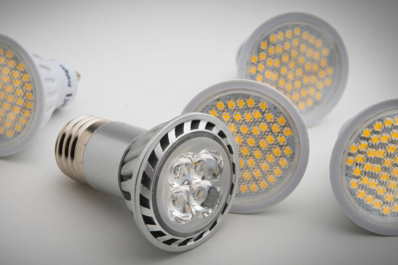 different types of light bulbs for recessed lights